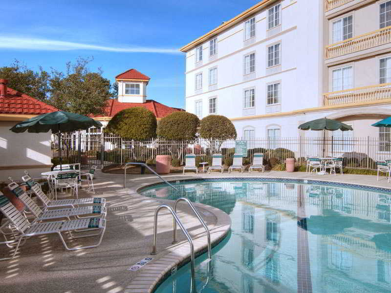 Hotel La Quinta By Wyndham Shreveport Airport Exterior foto